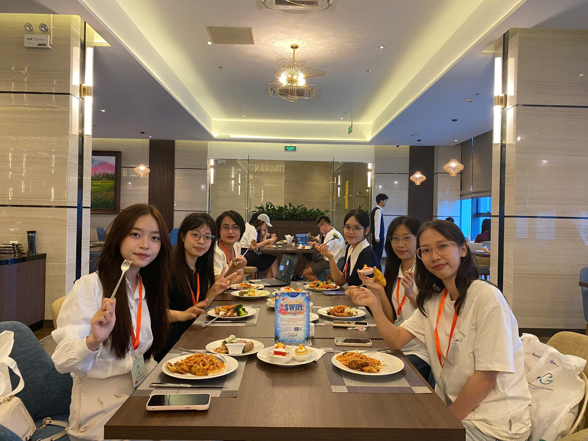 Học viện Ngoại giao VN và USSH, HN