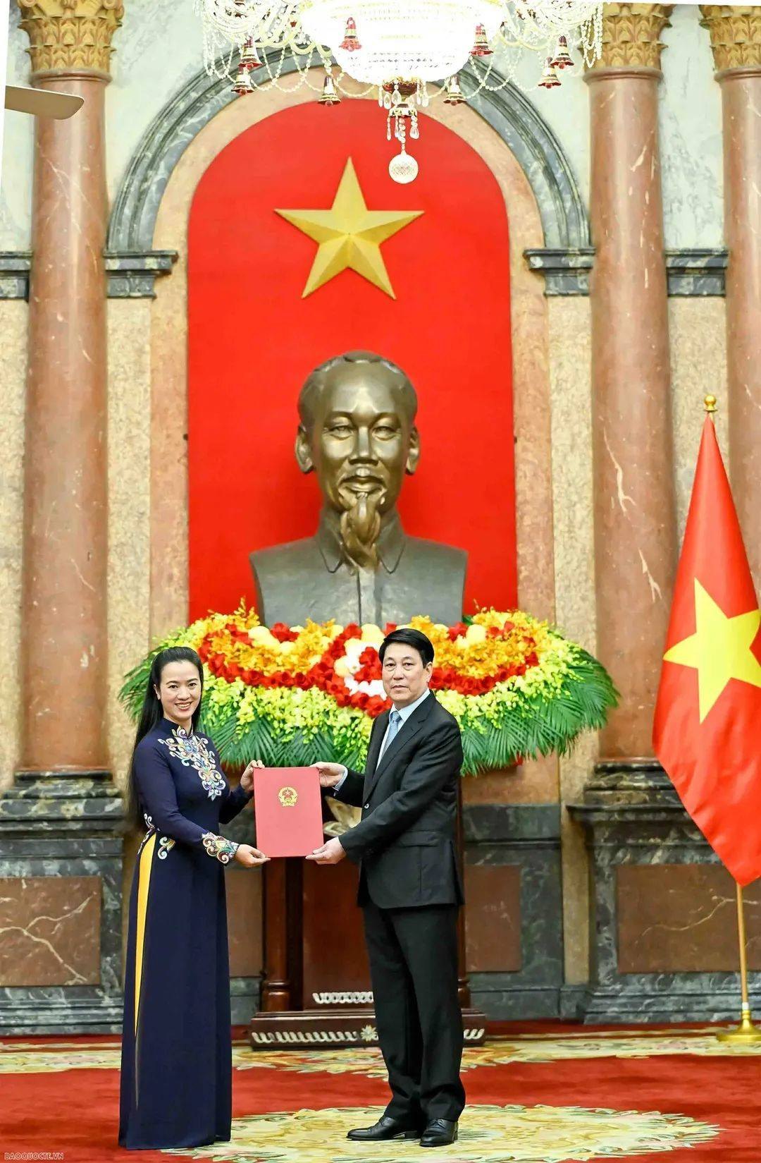 Cựu sinh viên Quốc tế học trở thành Đại sứ Việt Nam